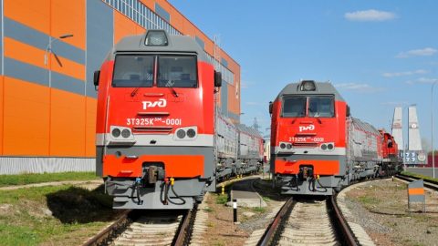 3TE25K3M and 2TE25K3M diesel freight locomotives, source: Transmashholding