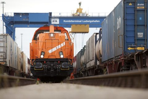 Shunting locomotive at the Ludwigshafen KTL terminal, Photographer: Markus Heimbach