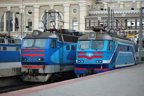 Electric locomotives at, Odessa station, Ukraine. PPhoto: Wikimedia Commoms